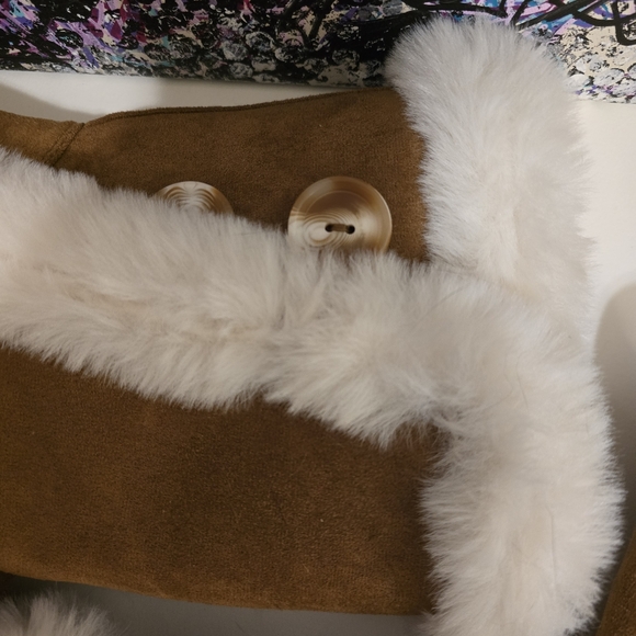 SO Chestnut Abigail Tan Brown Faux Suede Fur Trim Boots Calf Length Size 8.5 - Picture 7 of 17